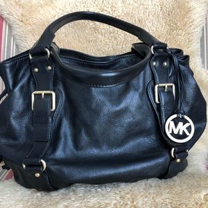 😍🎁Classic Auth.Michael Kors bag🥰❤️